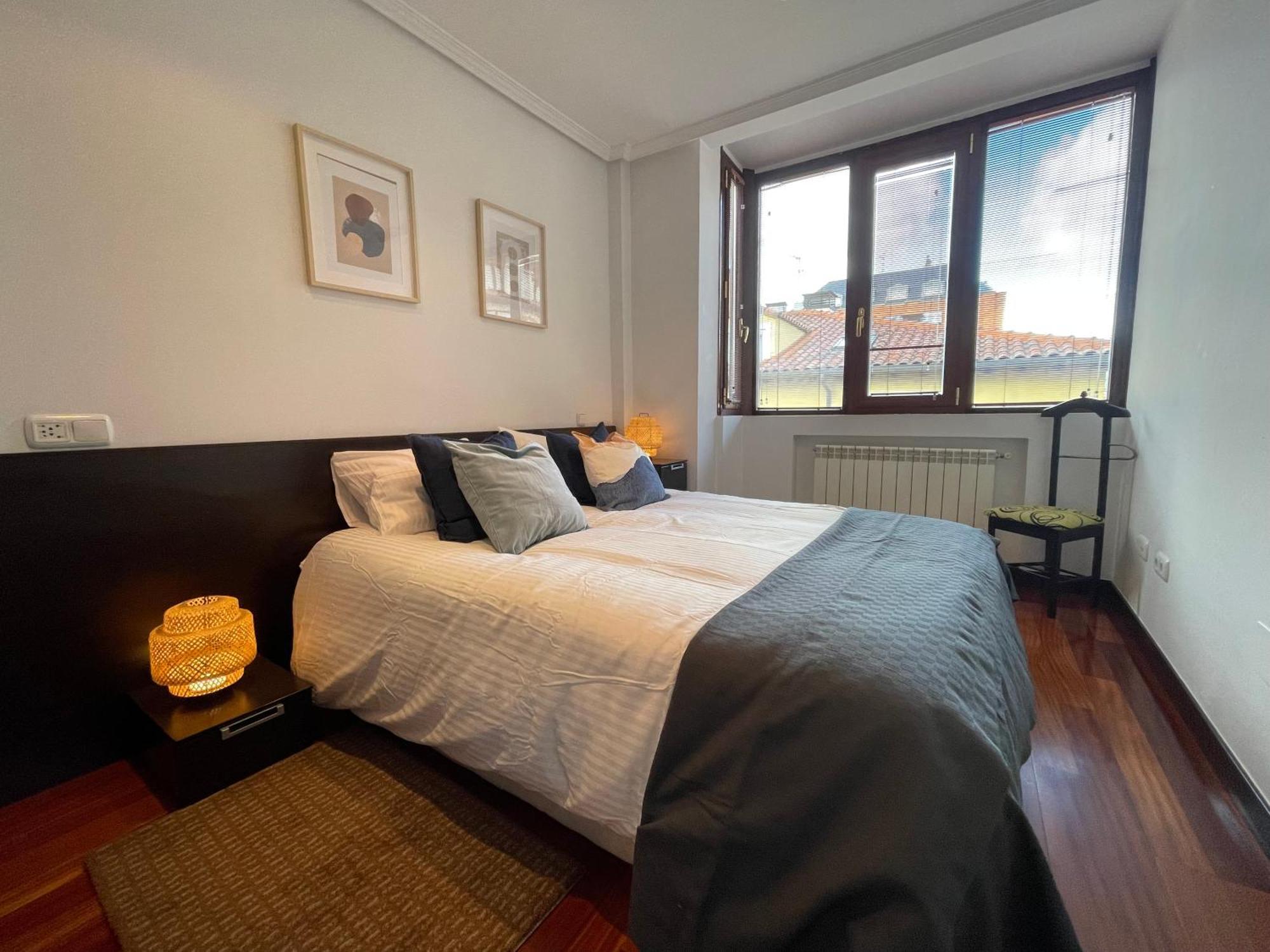 Atuaire Home Vivienda B Luminosa Parking Incluido En Plena Calle Comercial Burgo Dış mekan fotoğraf